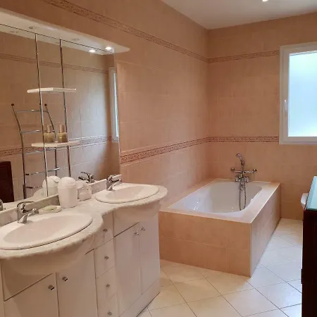 Lejlighed Fontaine De L'amour