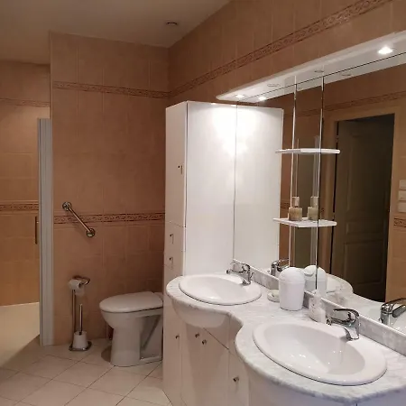 Fontaine De L'amour Lejlighed